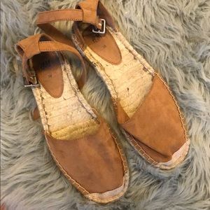 Tan espadrilles